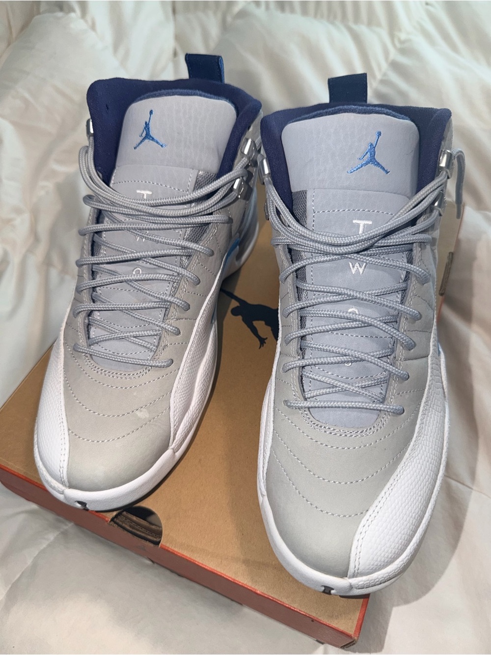Air Jordan 12 Retro Wolf Grey University Blue White Men’s Size 8.5